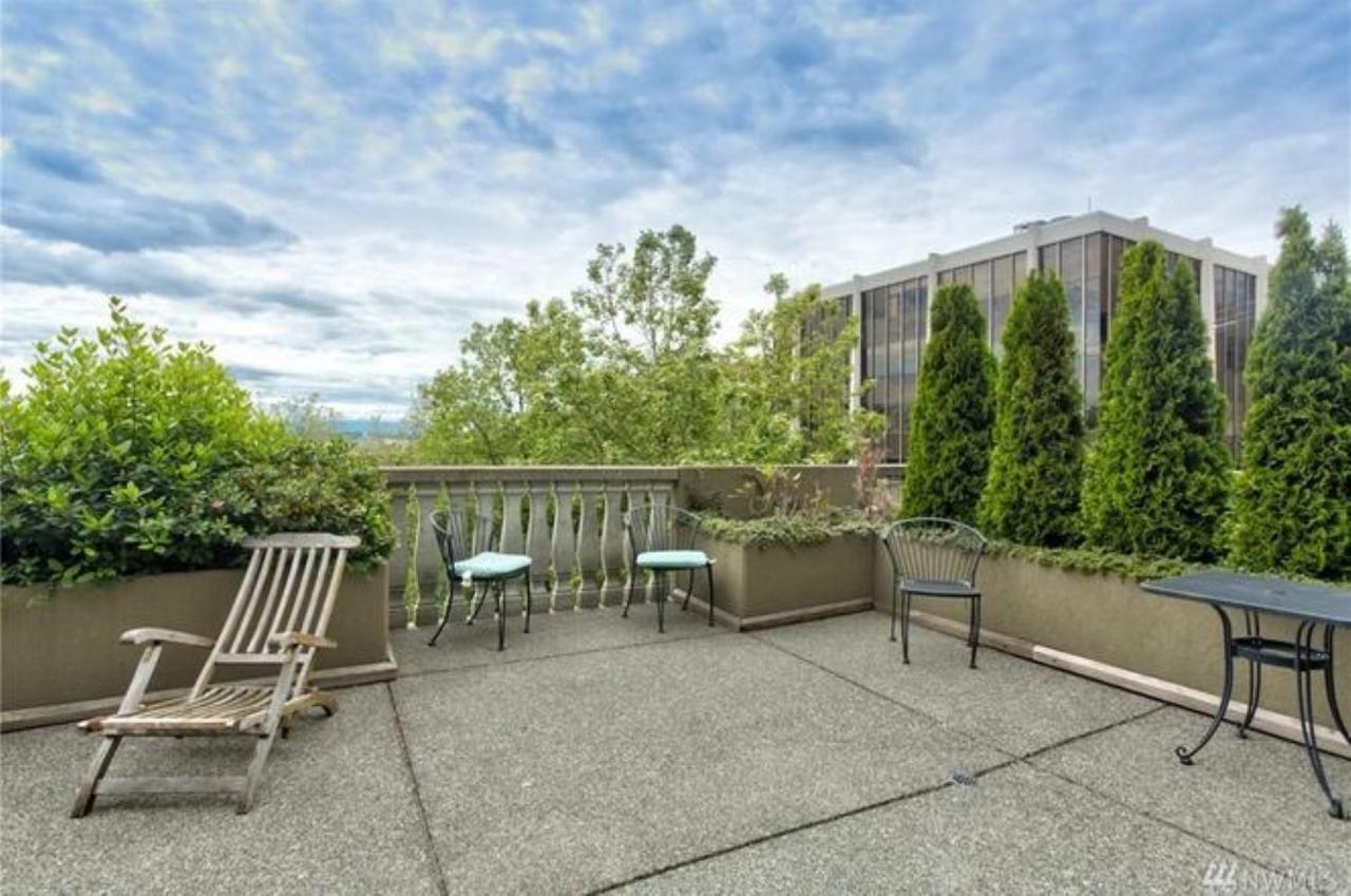 Top Floor Water View Oasis Near Space Needle & Cruise Seattle Exterior photo